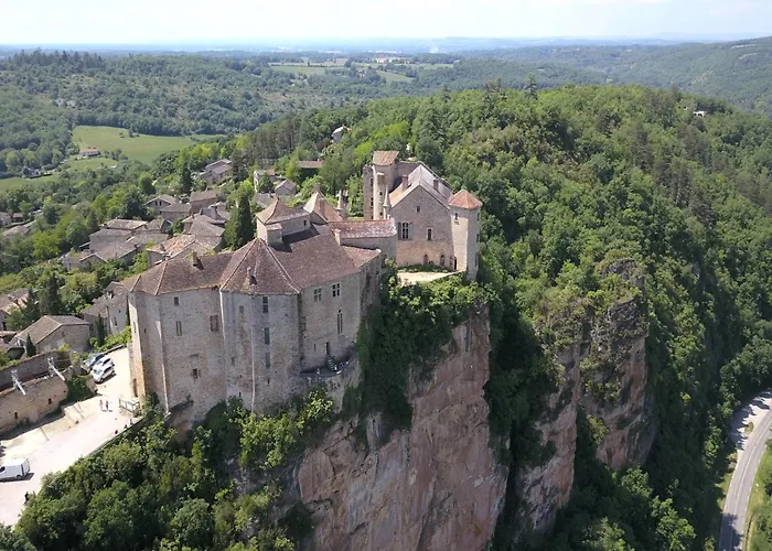Villa In By Aveyron River *